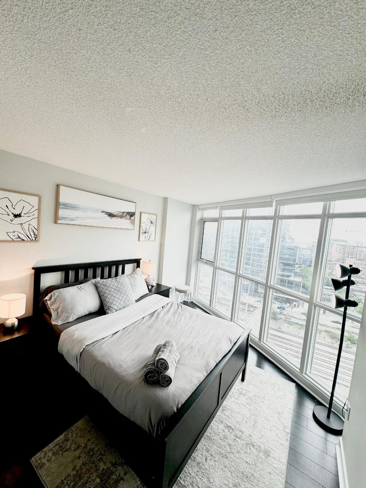 Fully Furnished Lux 1Bed Condo Toronto Exterior photo